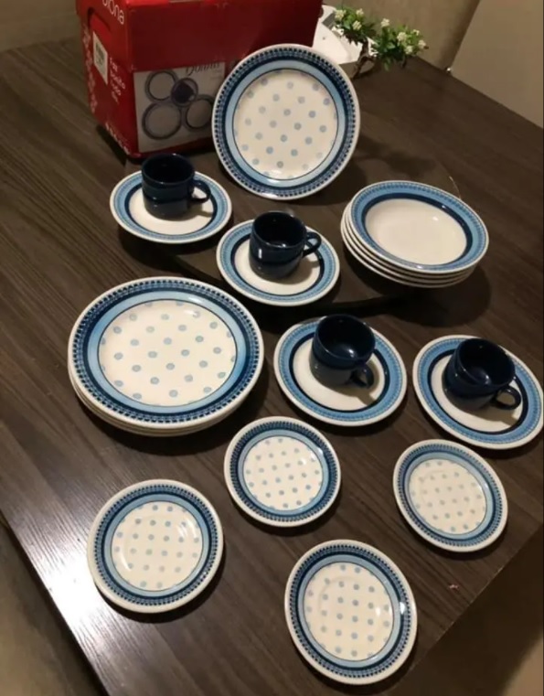 Aparelho de Jantar Chá 20 Peças Biona Cerâmica – Redondo Branco e Azul Donna