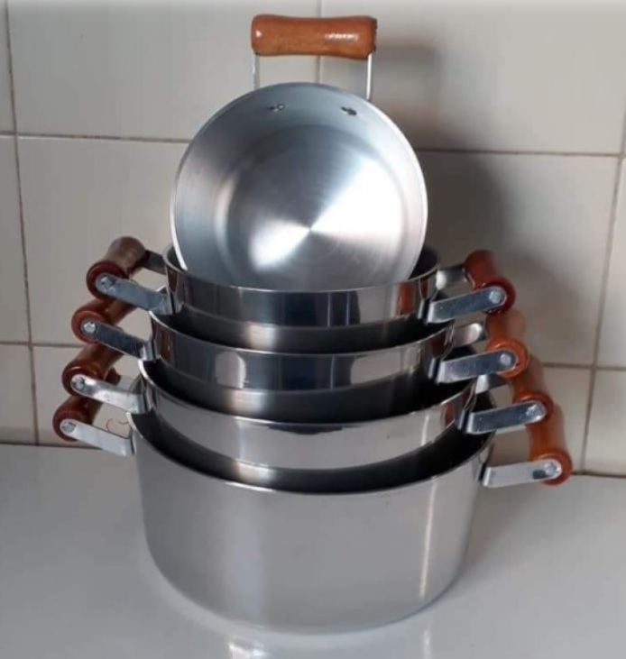 Jogo De Panela Alumínio Fundido Batido com Tampa Tradicional – Plugador