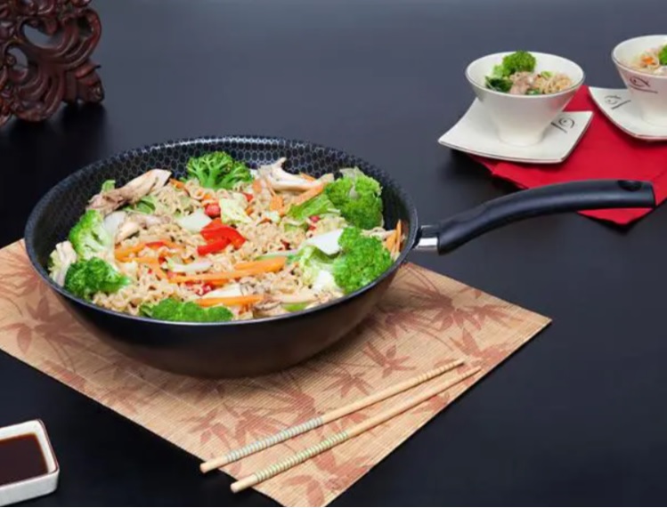 Frigideira Antiaderente Multiflon Alumínio Wok – Daily Preta 28cm