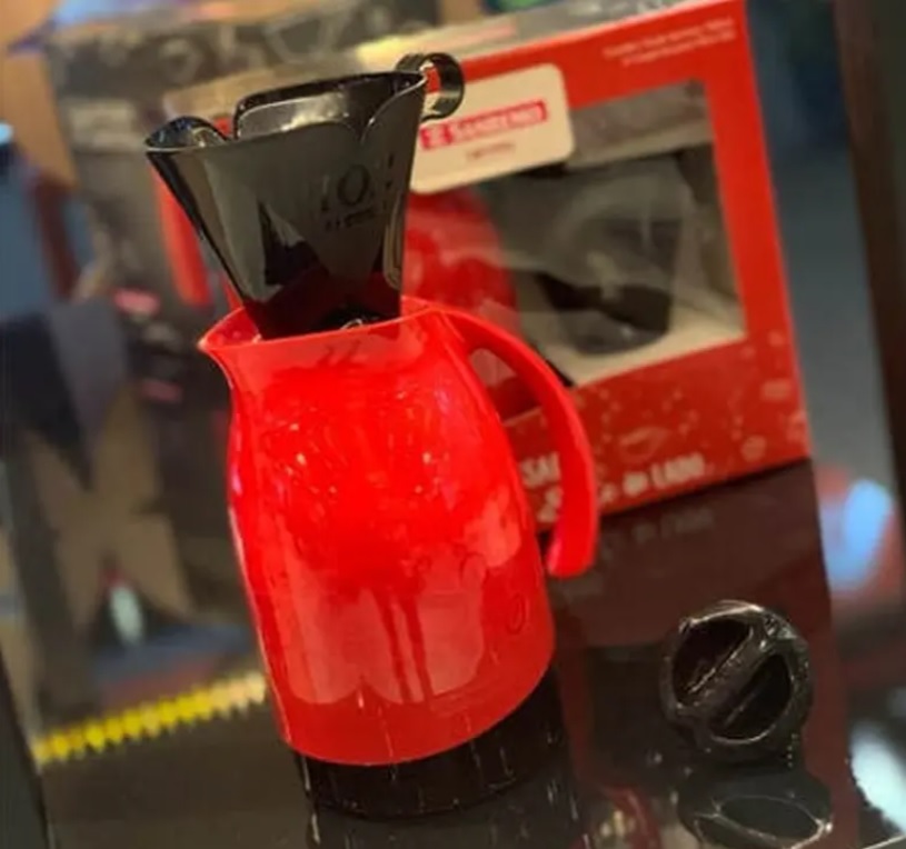 Conjunto de Bule Térmico de 700ml + Suporte para Filtro de Café, Preto e Vermelho, Sanremo