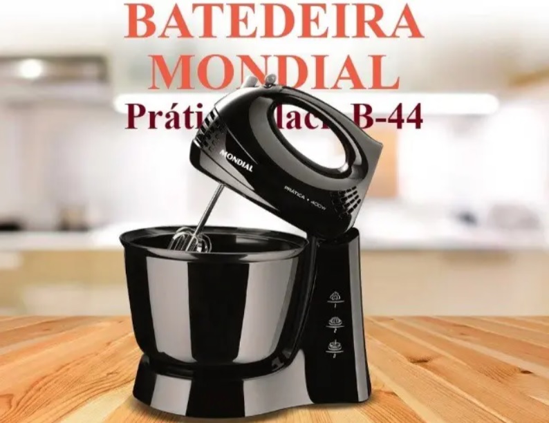 Batedeira Mondial Prática Black B-44 com 3 Velocidades – Preta
