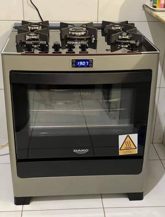 Fogão 5 bocas Dako Supreme Timer Glass Titanium com mesa de vidro Bivolt