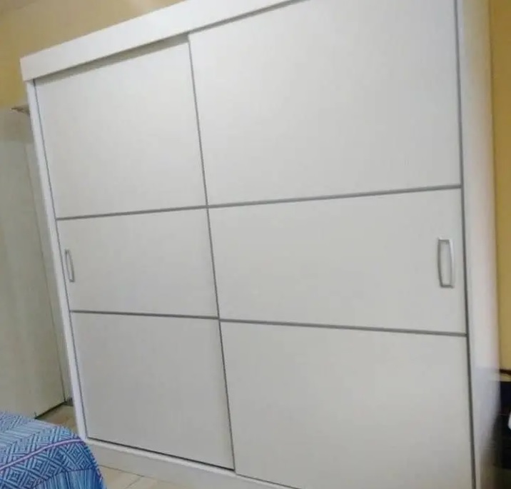 Guarda-roupa Casal 2 Portas de Correr – 4 Gavetas Araplac 1940