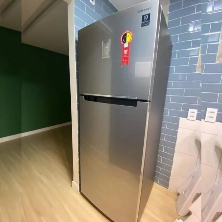 Geladeira/Refrigerador Samsung Frost Free Inverter – Duplex Inox Look 460L PowerVolt Evolution RT46