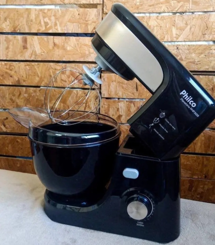 Batedeira Planetária Philco Preta 500W – PHP500 Turbo 12 Velocidades