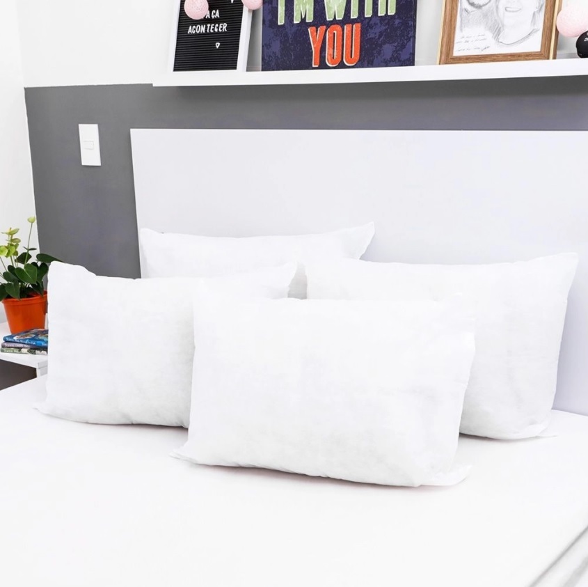 Kit 4 travesseiros Fibra Siliconada 45x65cm – Basic+