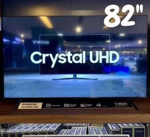 Smart Tv 82” Samsung Crystal Uhd 82tu8000 4k, Wi-Fi, Borda Infinita, Alexa Built In, Controle Único, Visual Livre De Cabo, Modo Ambiente Foto E Processador Crystal 4k
