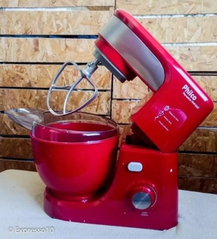 Batedeira Planetária Philco Vermelha PHP500 Turbo – 500W 12 Velocidades