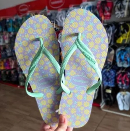 Chinelo Havaianas Fantasia Romântica feminino