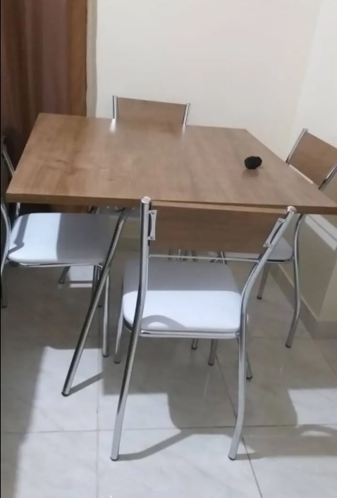 Conjunto Sala de Jantar Carraro Verona com mesa e 4 cadeiras Branco