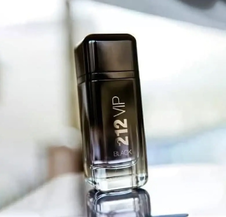 212 Vip Men Black Masculino Eau de Parfum – 200 ml