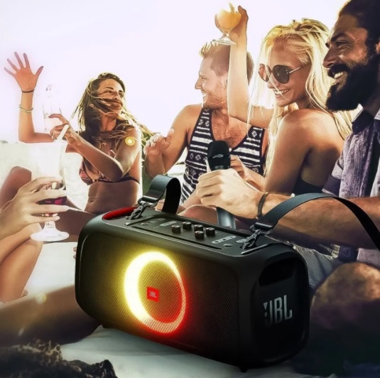 Caixa de Som Portátil Bluetooth JBL PartyBox On-The-Go, Com Microfone Sem Fio e Efeitos de Luzes – JBLPARTYBOXGOBBR2
