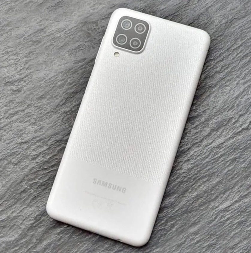 Smartphone Samsung Galaxy A12 64GB 4GB RAM Câm. Quádrupla
