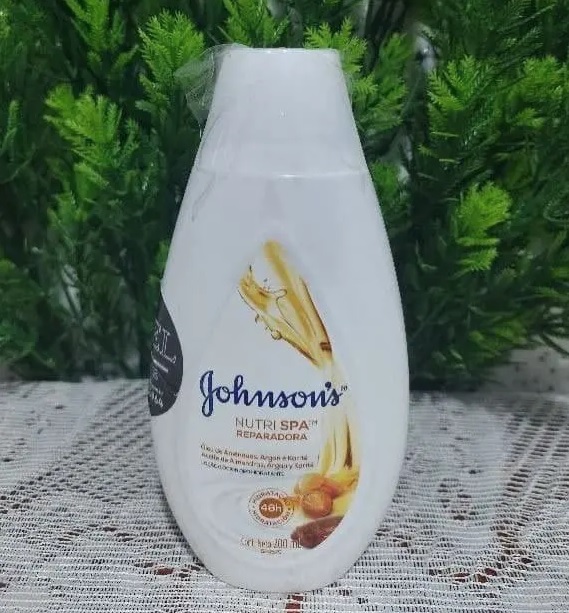 Johnson’s Loção Deo Hidratante Amêndoas, Argan e Karité 400Ml, Johnson’s