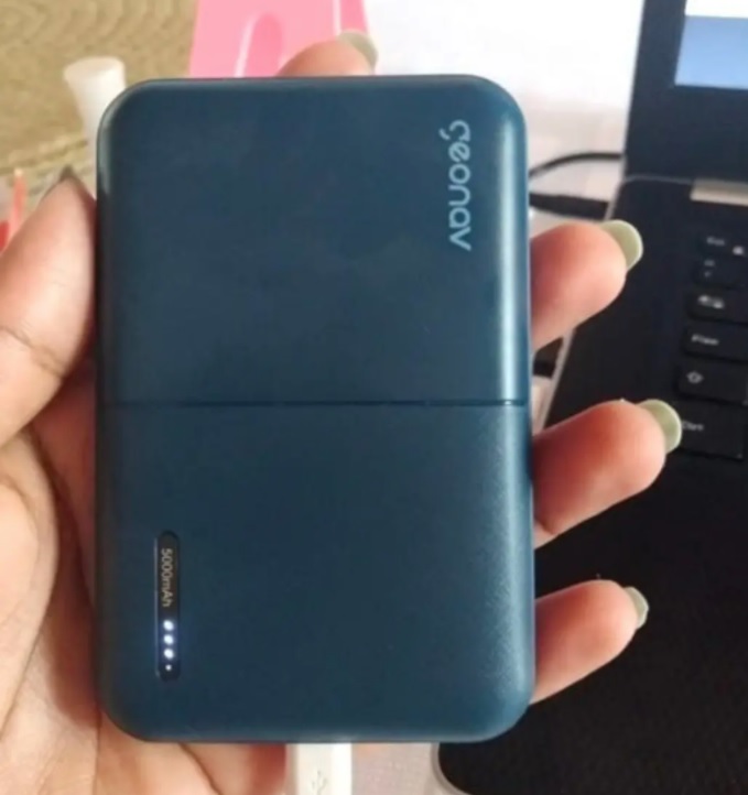 Carregador Portátil Universal 5.000mAh, 2 portas USB, Led Indicador de bateria, ES5KMB,Geonav