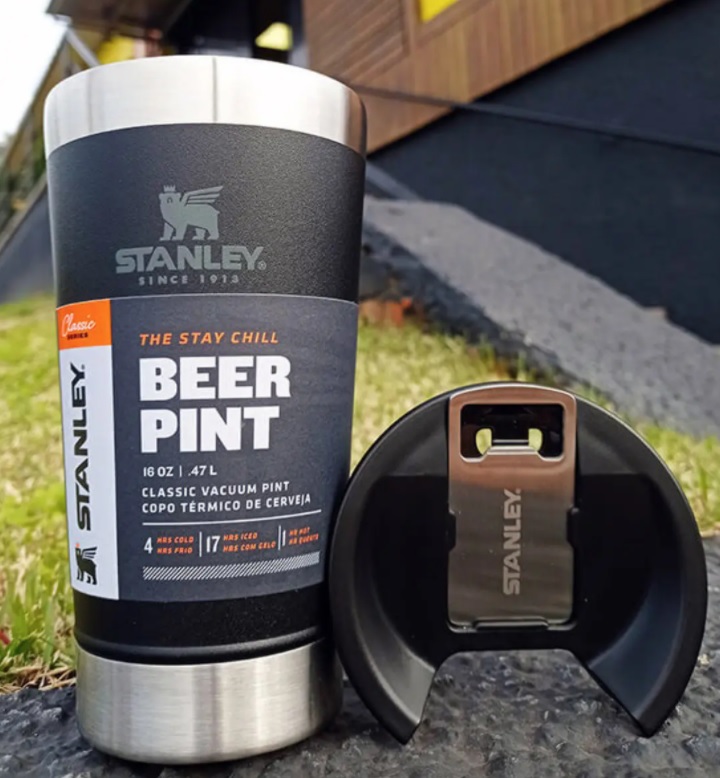 Copo térmico com tampa Stanley, 473 ml
