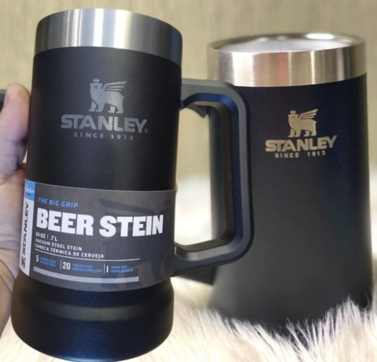 Copo Stanley Adventure Big Grip preto fosco, 700 ml