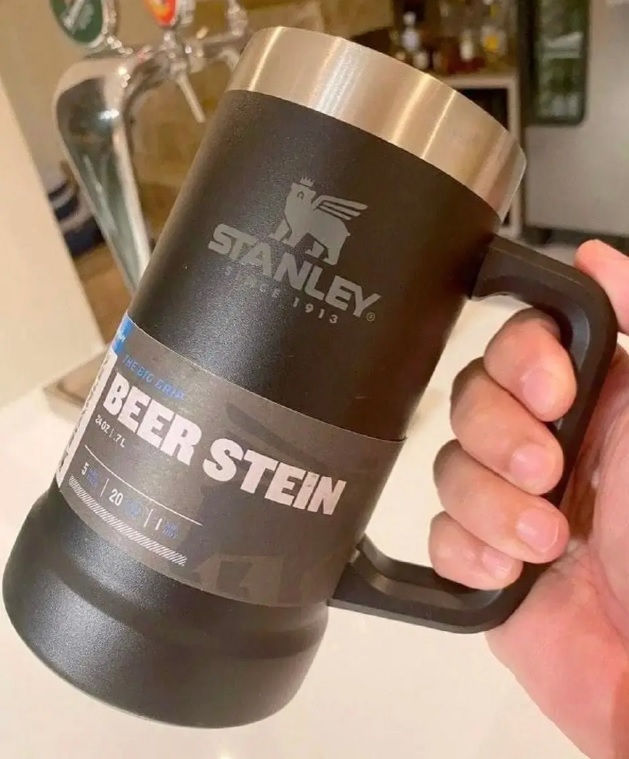 Copo Stanley Adventure Big Grip preto fosco, 700 ml