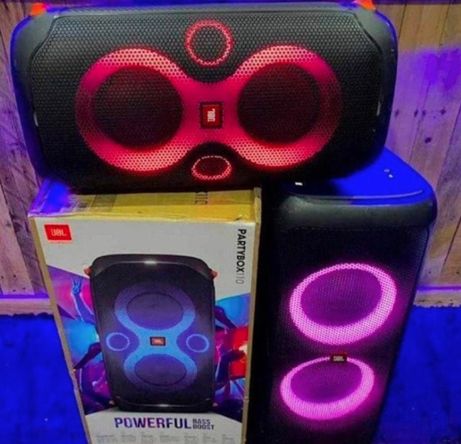 Caixa de Som Bluetooth JBL PartyBox 110 160W – JBLPARTYBOX110BR