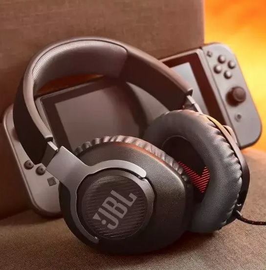 Headset Gamer JBL Quantum 100 Over Ear Preto – JBLQUANTUM100BLK