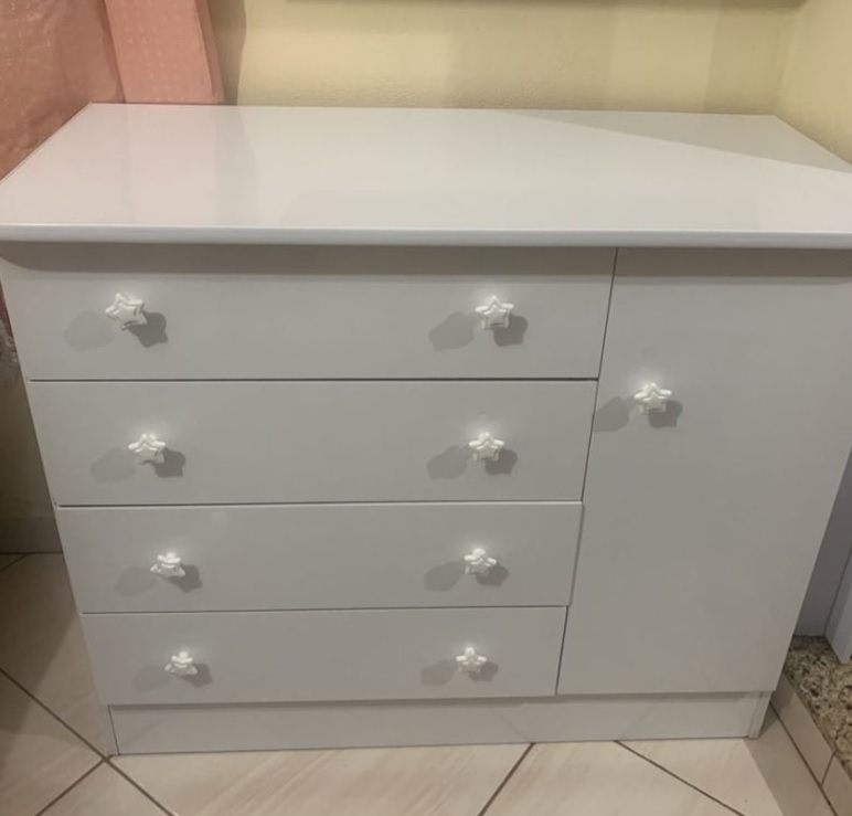 Cômoda Sapateira Infantil 1 Porta 4 Gavetas Doce Sonho Qmovi Branco