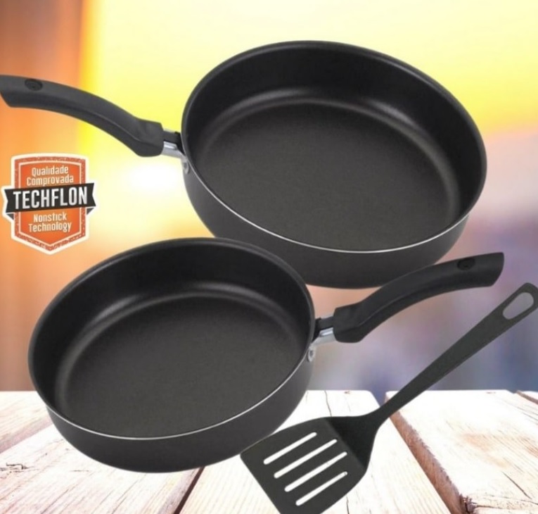 Conjunto de Frigideiras Funda Antiaderente 18 e 20cm C/ Espátula