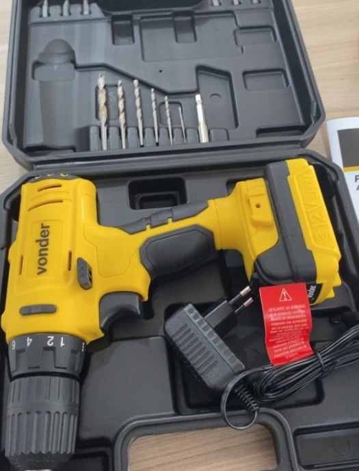 Parafusadeira/Furadeira a Bateria 12V PFV120 Bivolt Vonder