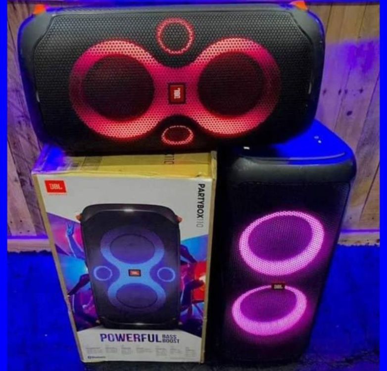 Caixa de Som Bluetooth JBL PartyBox 110 160W – JBLPARTYBOX110BR