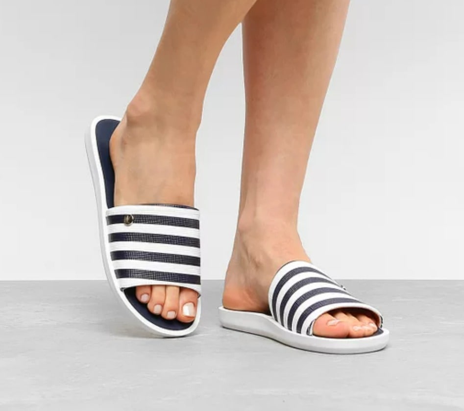 Chinelo Vizzano Slide Listrado Feminino