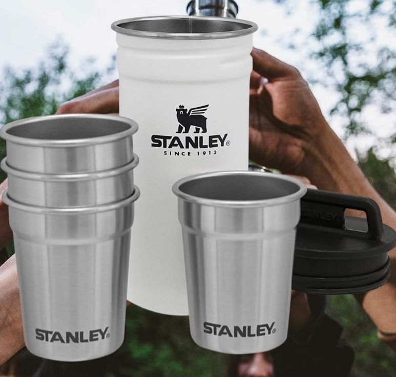 Conjunto de copos de shot de aventura Stanley, 4 copos de aço inoxidável com estojo de transporte de metal