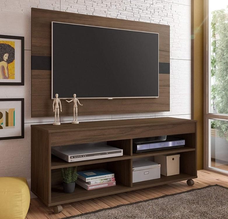 Rack com painel para Tv de até 47” com rodízios CROSS cor Amendoa/Preto – Artely