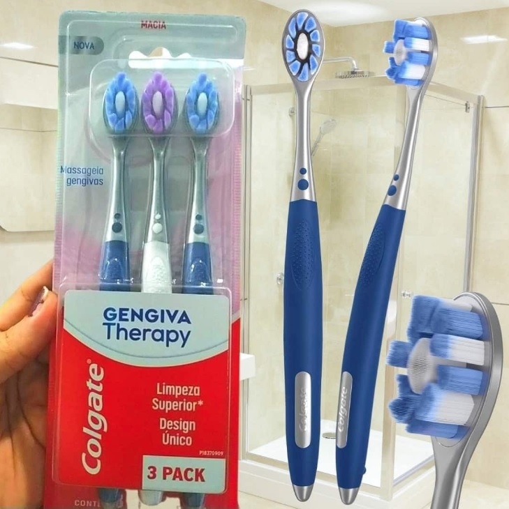Escova de Dente Colgate Gengiva Therapy 3 unidades
