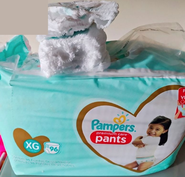 Fralda Pampers Pants Premium Care XG 96 unidades