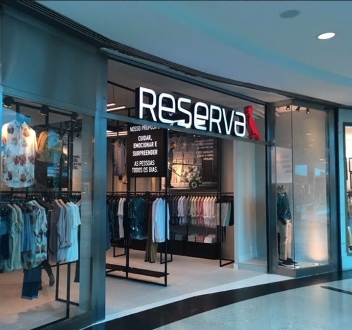 Camisetas e Bermudas Reserva