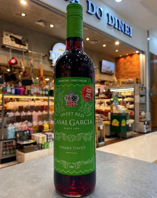 Casal Garcia Sweet Red Casal Garcia
