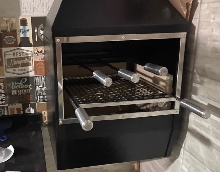Churrasqueira à Carvão de Parede Metávila 650C – para 6 Espetos