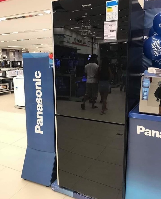 Geladeira/Refrigerador Panasonic Frost free – 425L Glass Painel EasyTouch