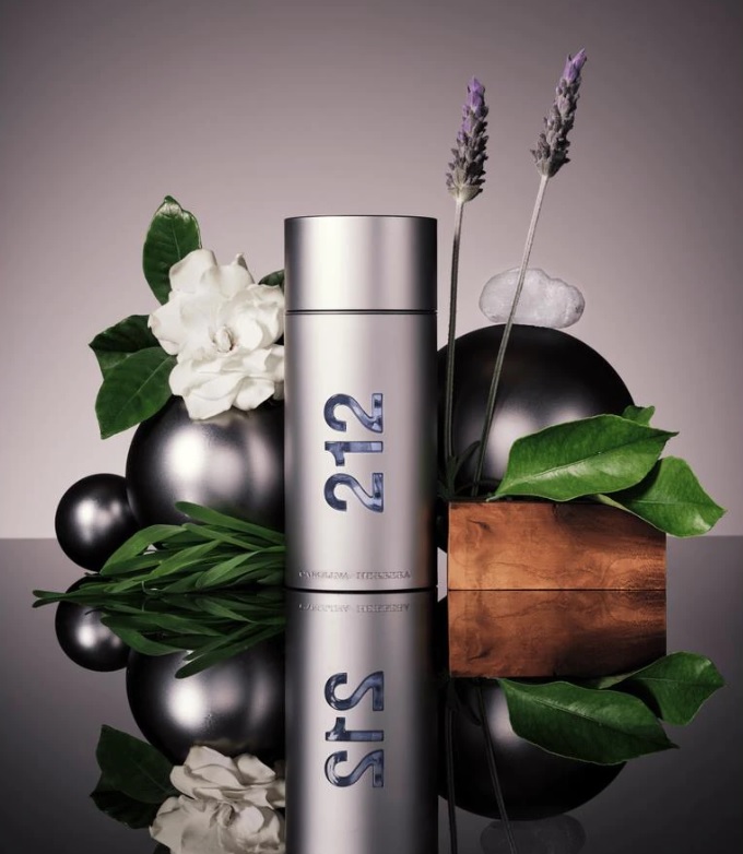 Carolina Herrera 212 Men Masculino – EDT 200ml