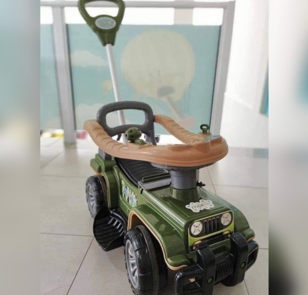 Carrinho de Passeio Infantil Jip Jip – com Empurrador Maral