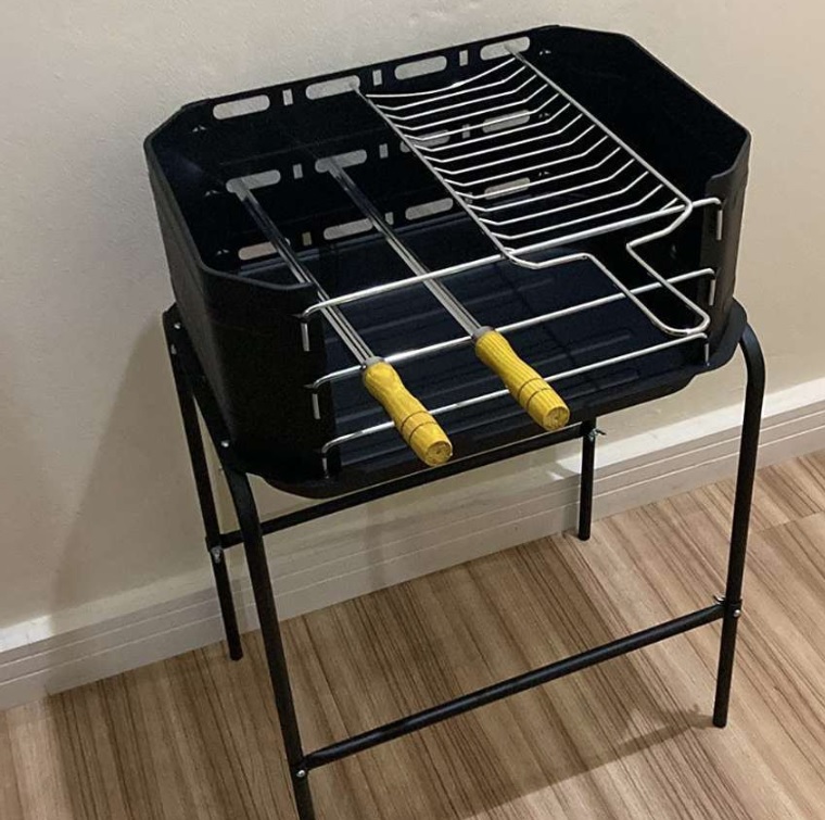 Churrasqueira Portátil Móvel Pro Tork Grill Machine Com Grelha + Espetos