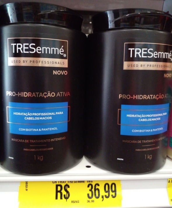 TRESemmé Máscara de Tratamento Intensivo com Pantenol e Biotina Hidratação Profunda Pote 1kg