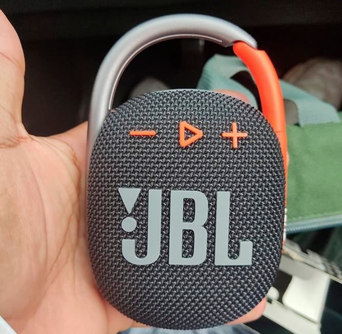 Caixa de Som Bluetooth JBL CLIP 4 5W Preto/Laranja – JBLCLIP4BLKO