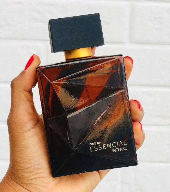 Deo Parfum Essencial Intenso Masculino