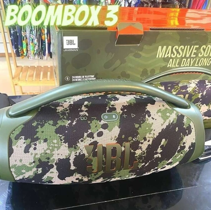 Caixa de Som Portátil JBL Boombox 3 Squad com Bluetooth e À Prova D’água – 80W