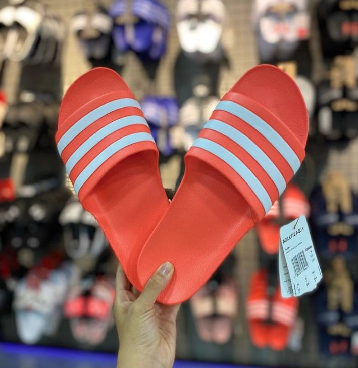 Chinelo Adidas Adilette