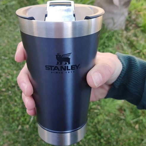 Copo térmico com tampa Stanley – 473ml