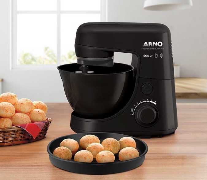 Batedeira Planetária Arno Nova Deluxe SX8838 com 8 Velocidades e 600W – Preta