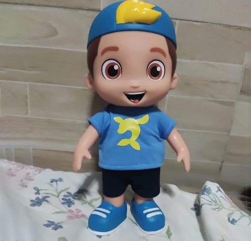 Boneco Luccas Neto