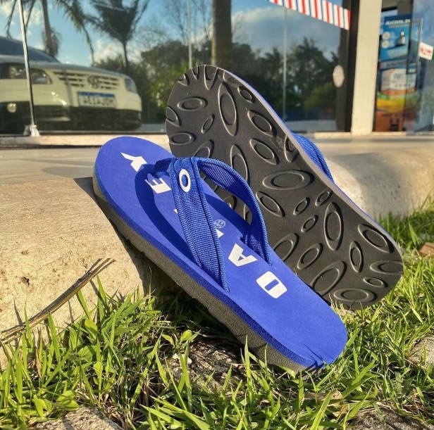 Chinelo Zeal Oakley Masculino