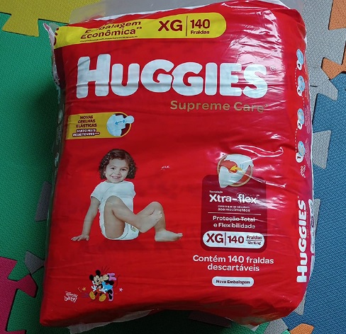HUGGIES Fralda Supreme Care XG – 140 fraldas, Cor: Vermelho
